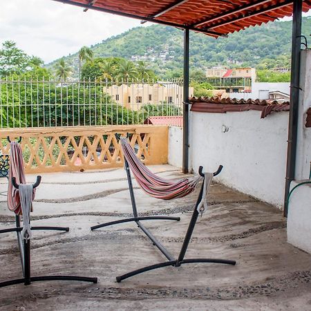 Casa Mexica Bungalows Zihuatanejo Exterior photo