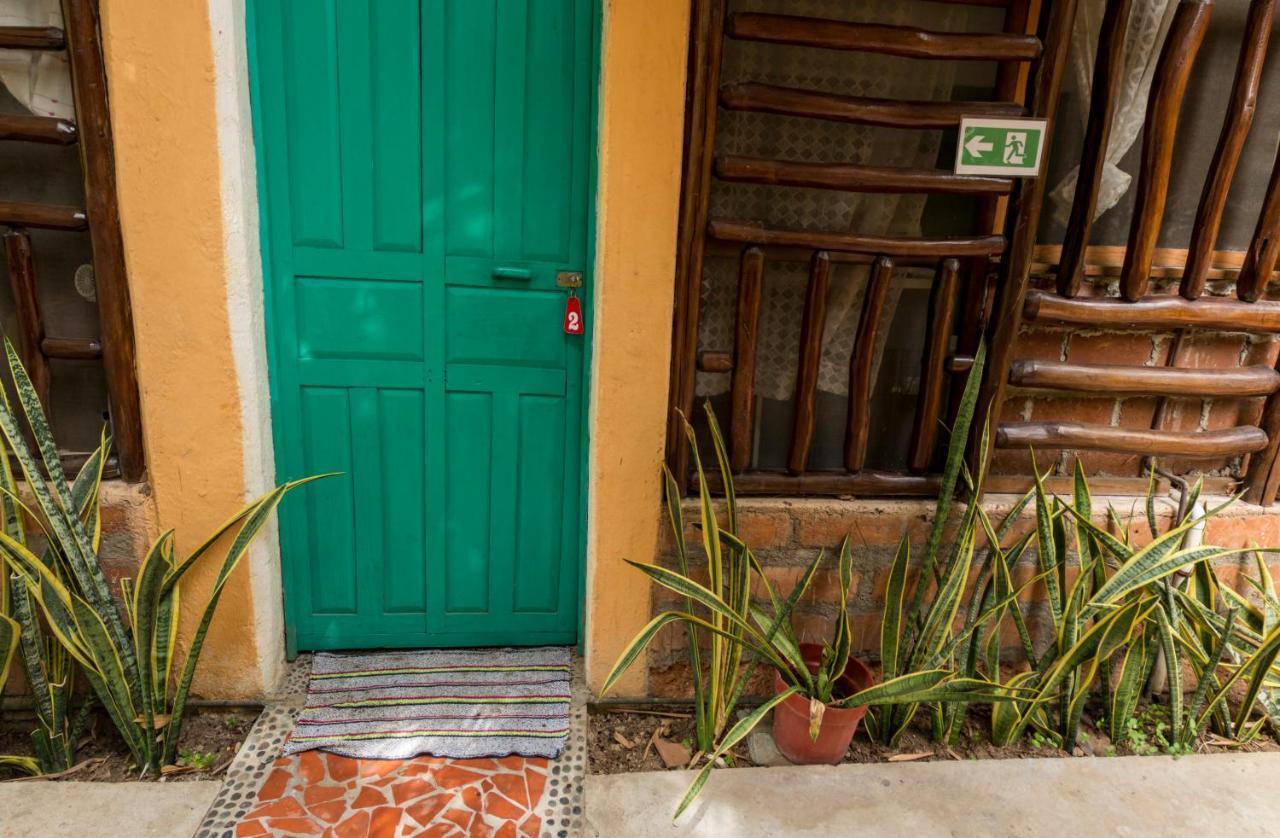 Casa Mexica Bungalows Zihuatanejo Exterior photo