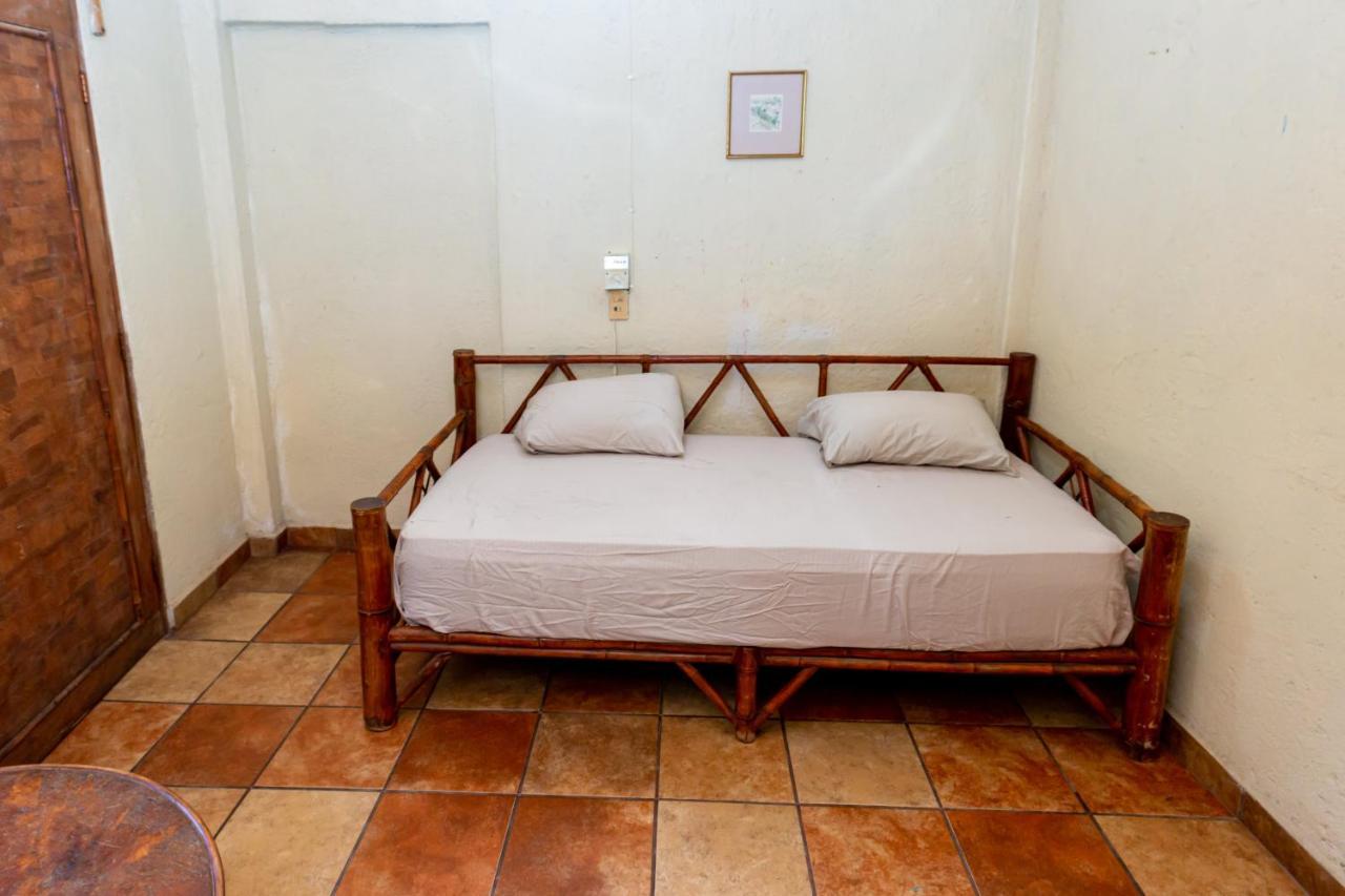 Casa Mexica Bungalows Zihuatanejo Exterior photo
