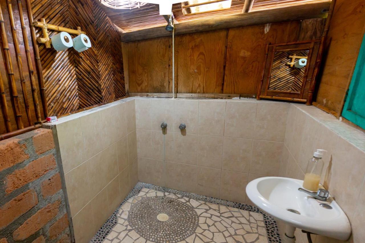 Casa Mexica Bungalows Zihuatanejo Exterior photo