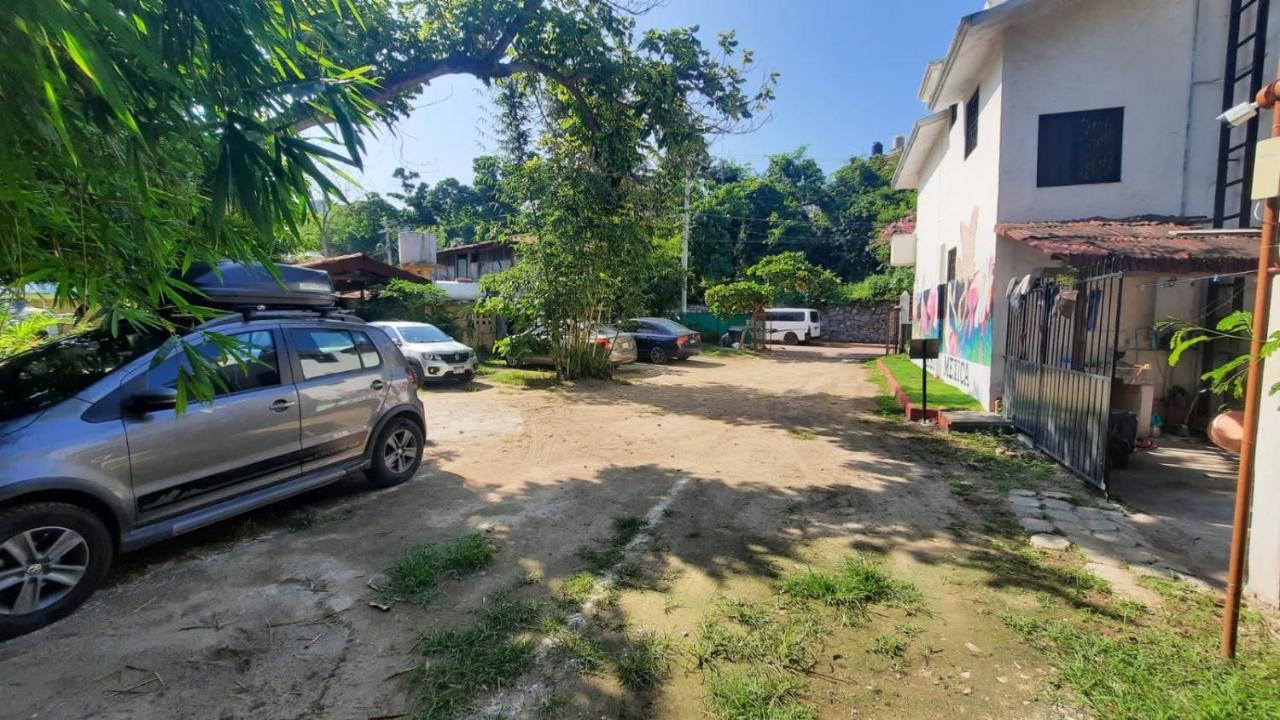 Casa Mexica Bungalows Zihuatanejo Exterior photo