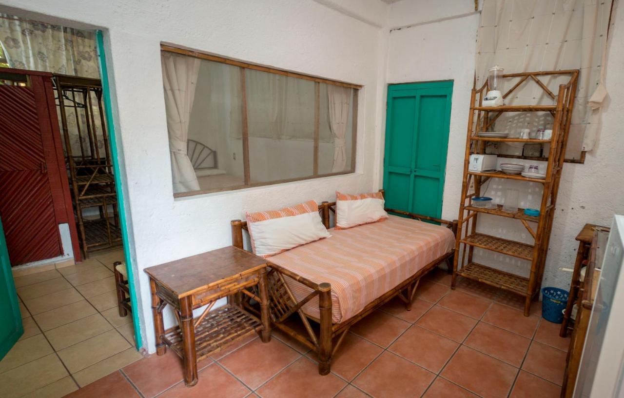 Casa Mexica Bungalows Zihuatanejo Exterior photo